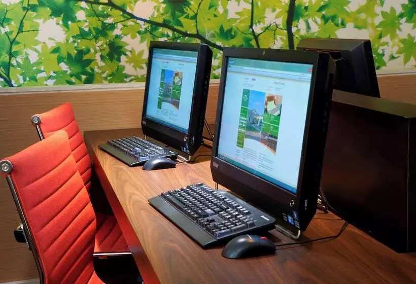 فندق Courtyard Columbus Dublin