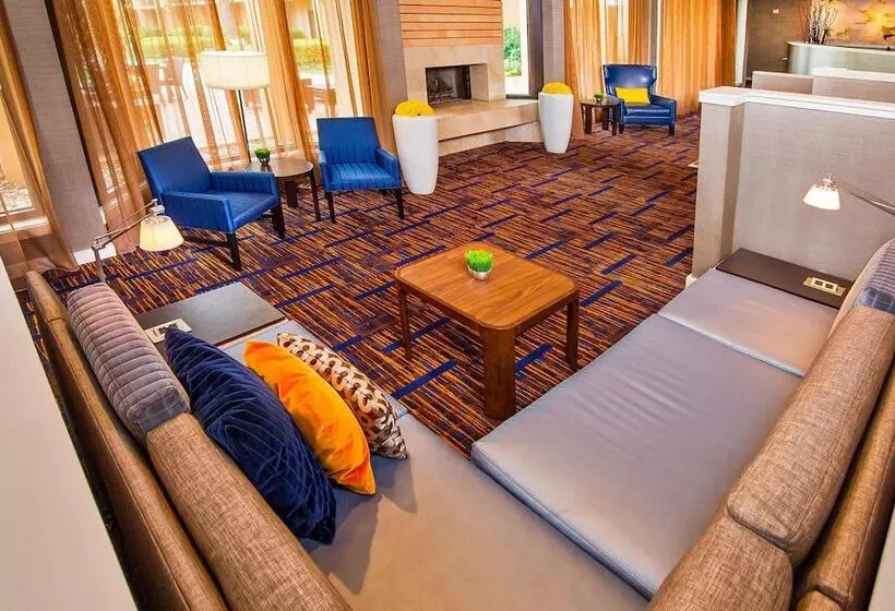 ホテル Courtyard By Marriott Charlottesville