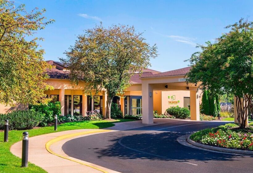 هتل Courtyard By Marriott Charlottesville