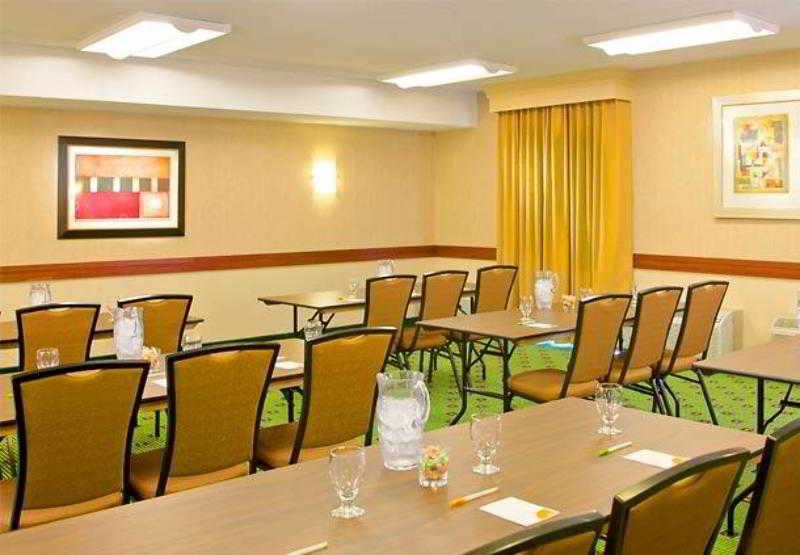 Szálloda Courtyard By Marriott Memphis Airport