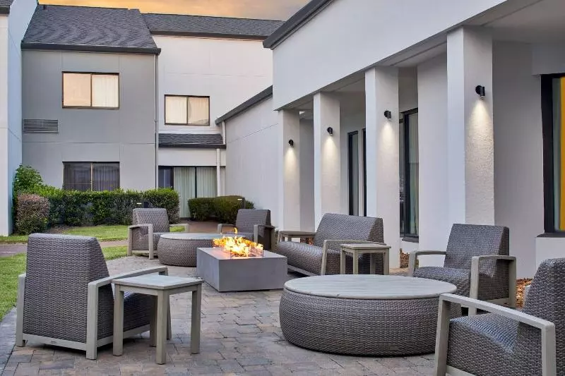 Hotel Courtyard By Marriott Memphis Airport