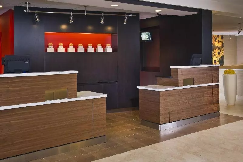 호텔 Courtyard By Marriott New Carrollton Landover