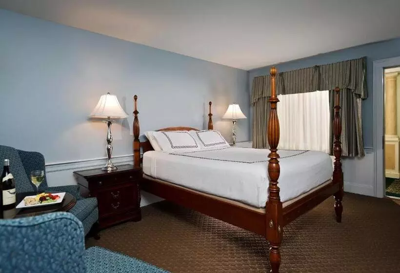 Otel Dan'l Webster Inn And Spa