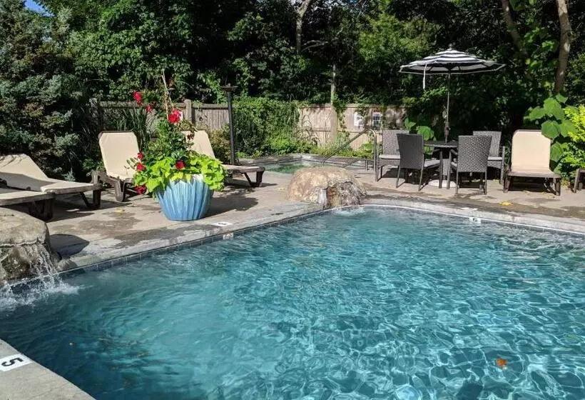 Otel Dan'l Webster Inn And Spa
