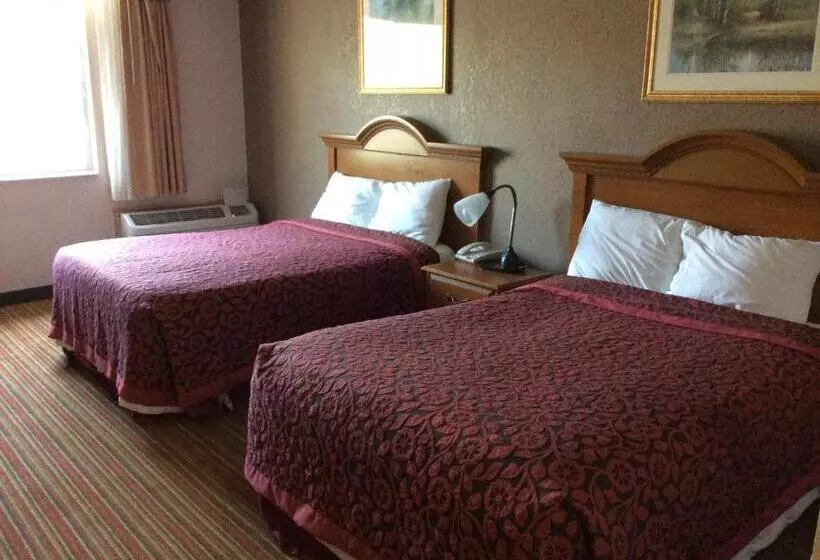 Отель Days Inn By Wyndham Albion