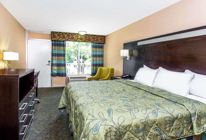 هتل Days Inn By Wyndham Fort Lauderdale Airport Cruise Port