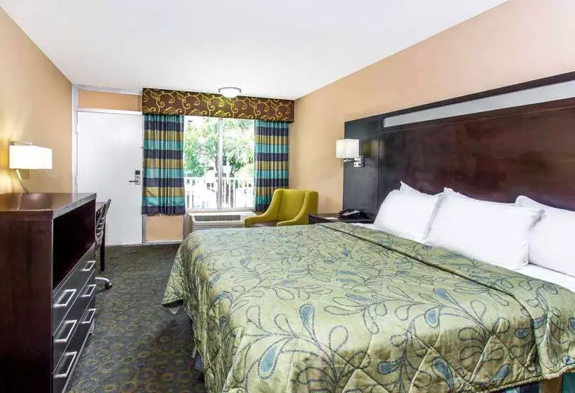 호텔 Days Inn By Wyndham Fort Lauderdale Airport Cruise Port