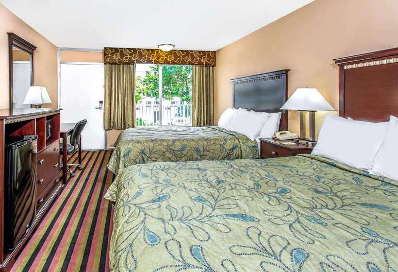 هتل Days Inn By Wyndham Fort Lauderdale Airport Cruise Port