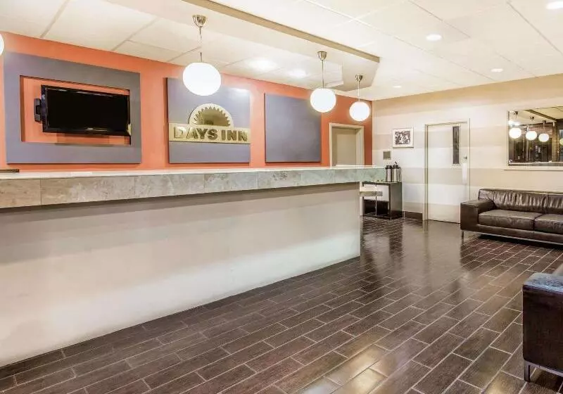 호텔 Days Inn By Wyndham Fort Lauderdale Airport Cruise Port