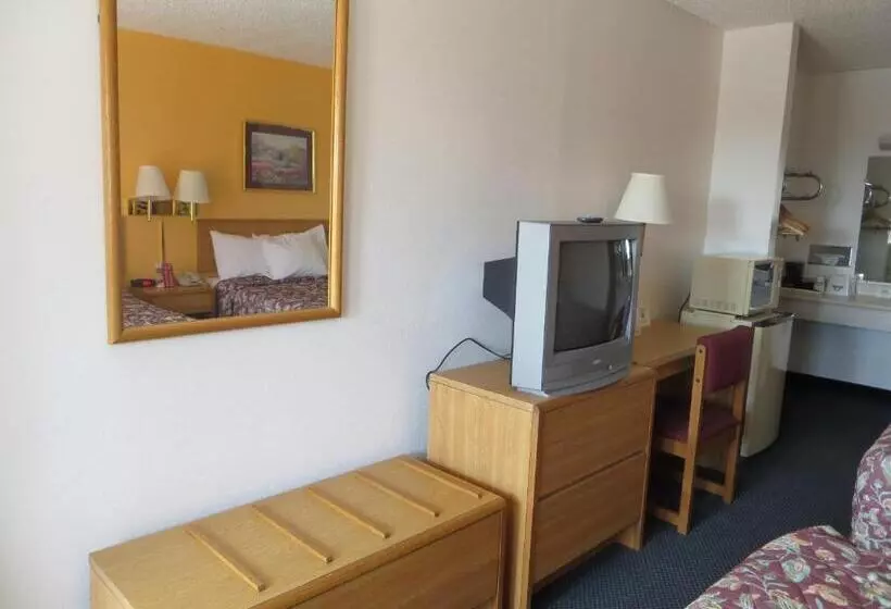 호텔 Days Inn By Wyndham Kingdom City