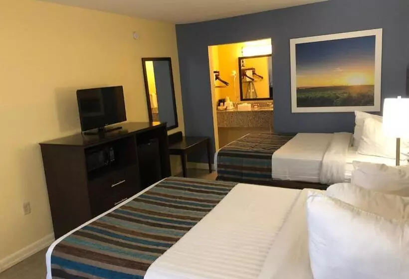 Hotelli Days Inn By Wyndham Natchez