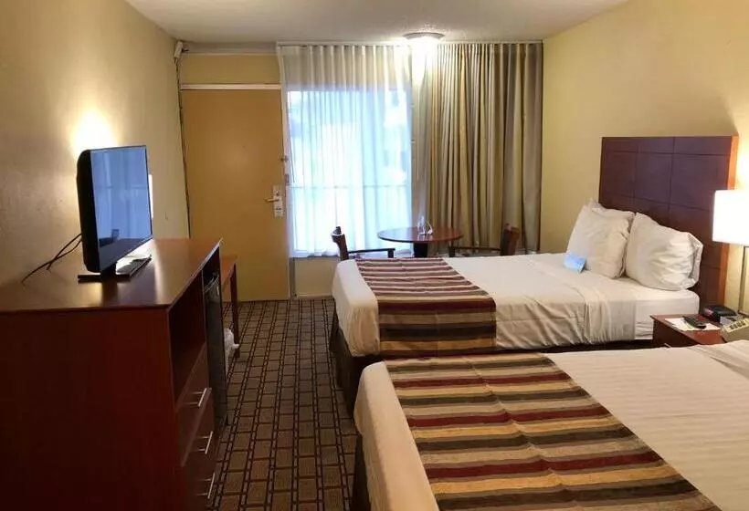 Hotelli Days Inn By Wyndham Natchez
