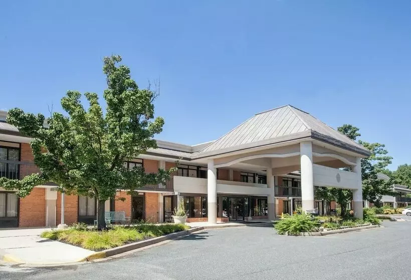 酒店 Days Inn By Wyndham Perryville