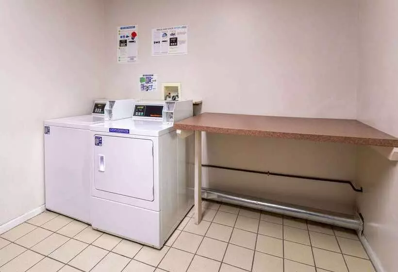 فندق Days Inn & Suites By Wyndham Cherry Hill  Philadelphia