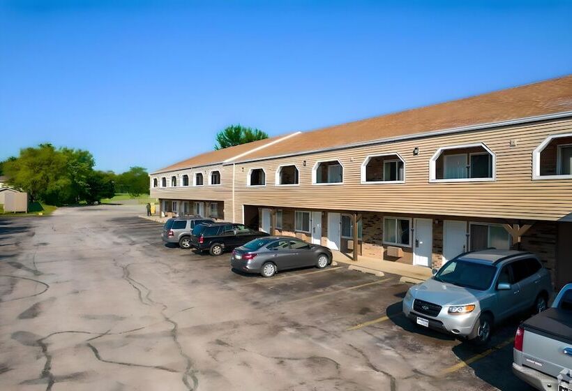 فندق I 80 Inn & Suites