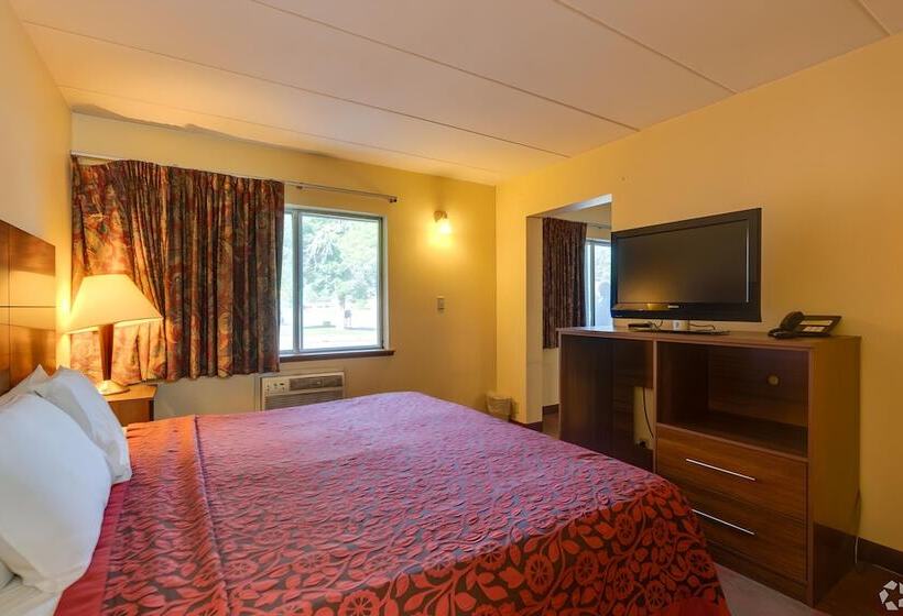 فندق I 80 Inn & Suites