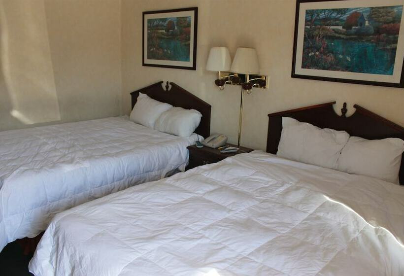 فندق I 80 Inn & Suites