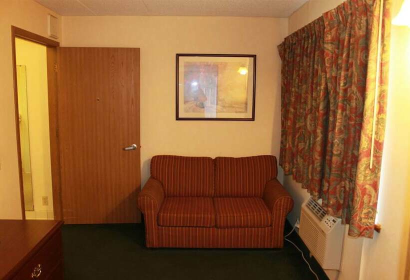 فندق I 80 Inn & Suites