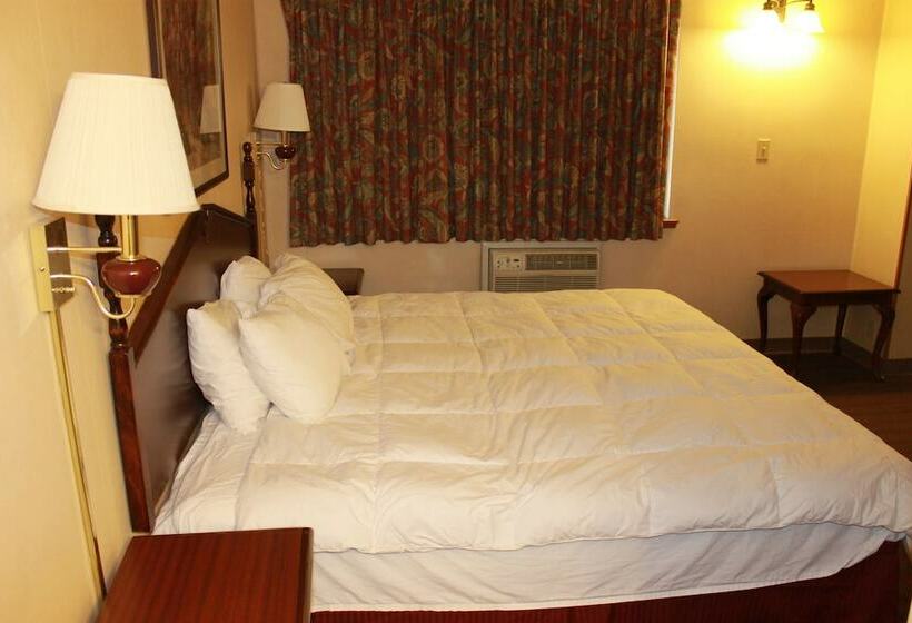 فندق I 80 Inn & Suites