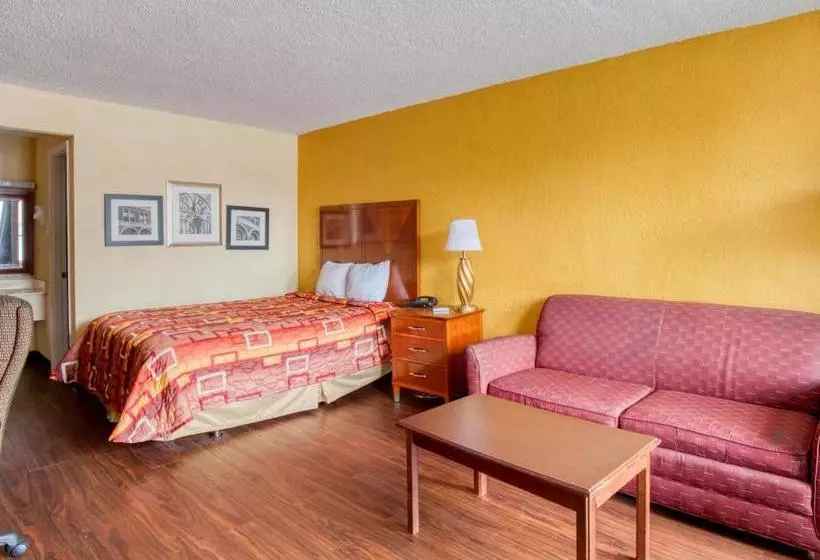 בית מלון כפרי Ameriican Atlanta Inn