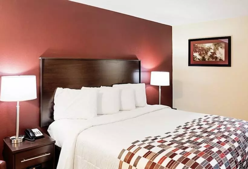 Отель Red Roof Inn Indianapolis East