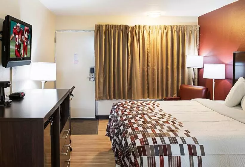 Отель Red Roof Inn Indianapolis East