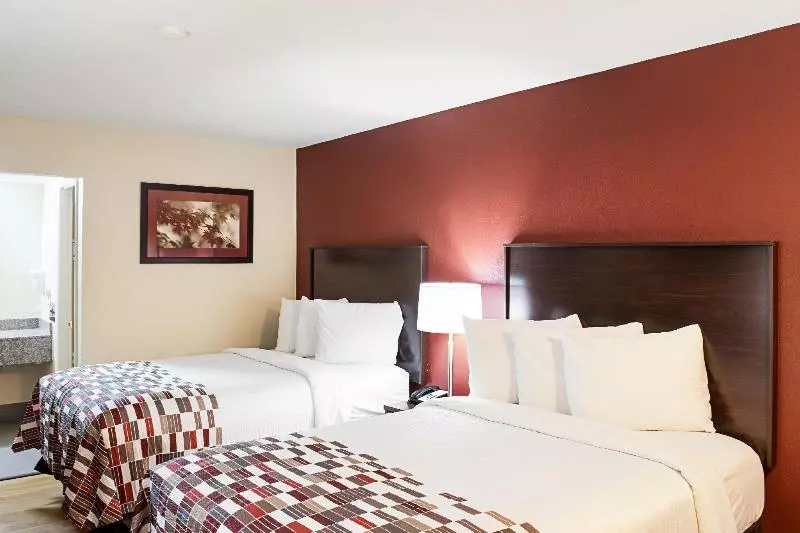 Отель Red Roof Inn Indianapolis East
