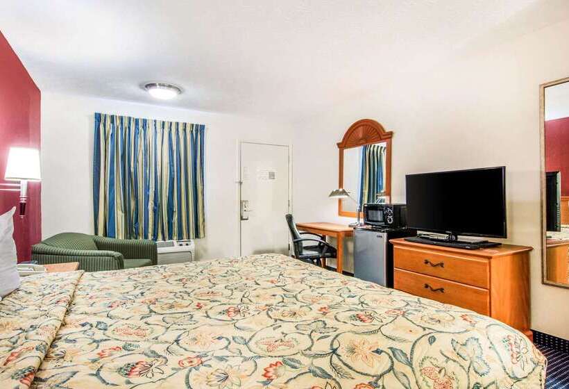 בית מלון כפרי Rodeway Inn