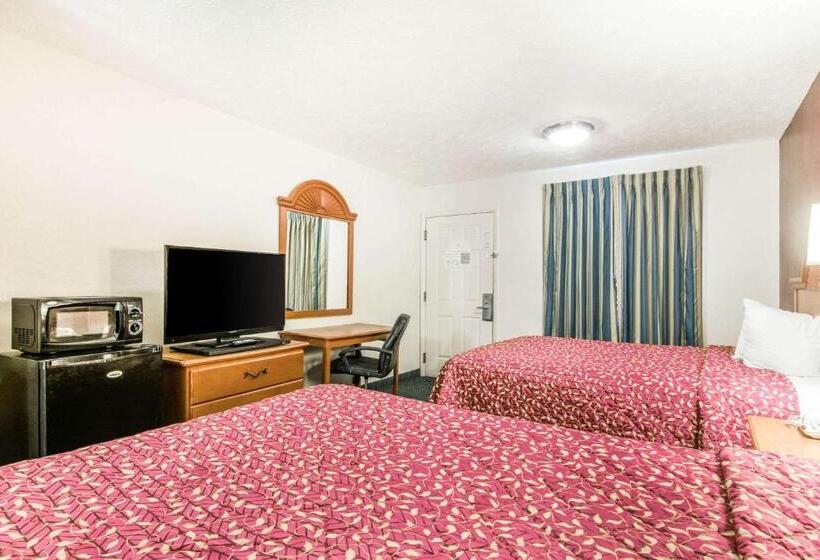 בית מלון כפרי Rodeway Inn