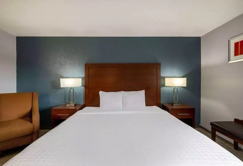 酒店 Travelodge By Wyndham Brooklyn Center