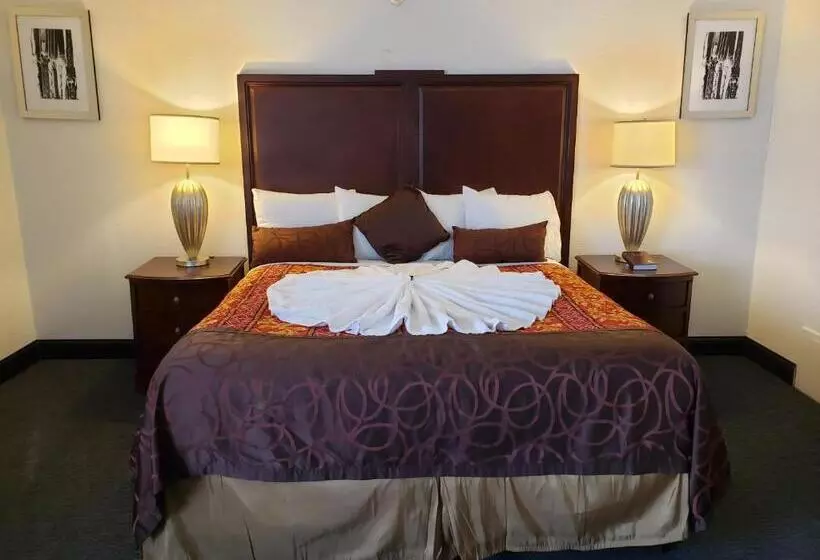 酒店 Travelodge By Wyndham Brooklyn Center