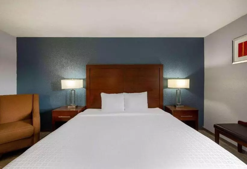 酒店 Travelodge By Wyndham Brooklyn Center