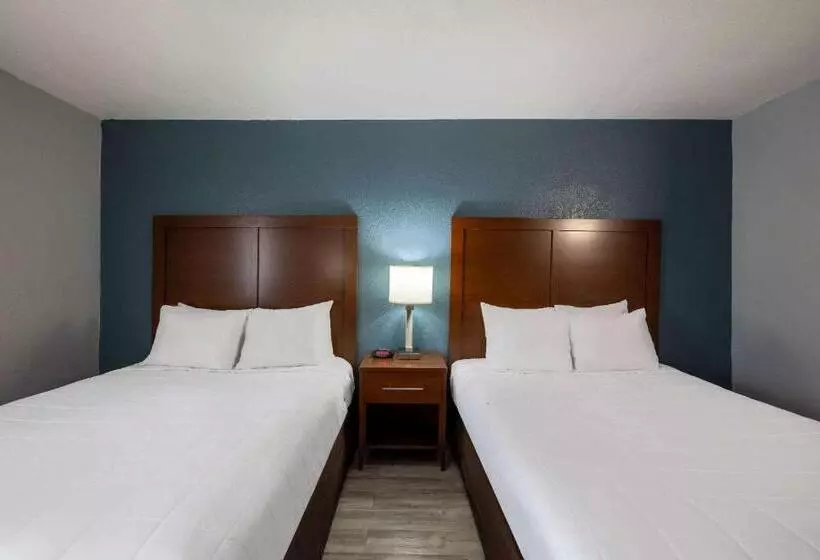 酒店 Travelodge By Wyndham Brooklyn Center