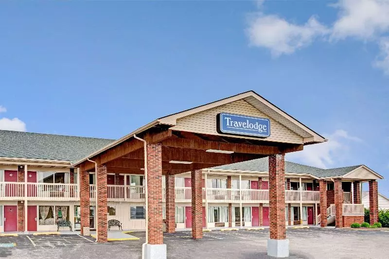ホテル Travelodge By Wyndham Sellersburg / Louisville North