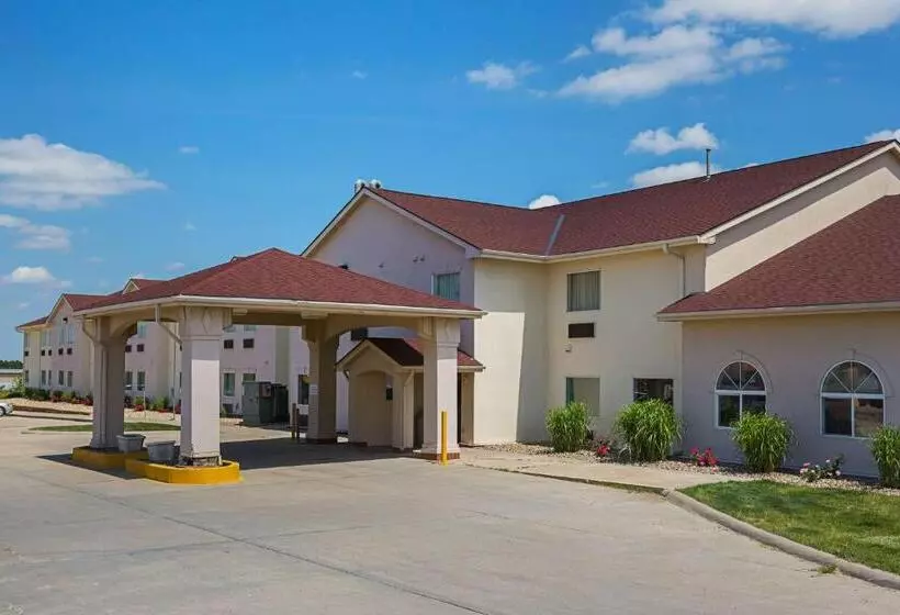 Motel 6 Omaha   Iat West