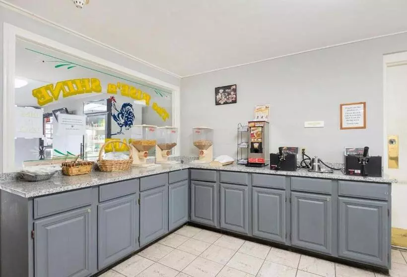 ホテル Econo Lodge