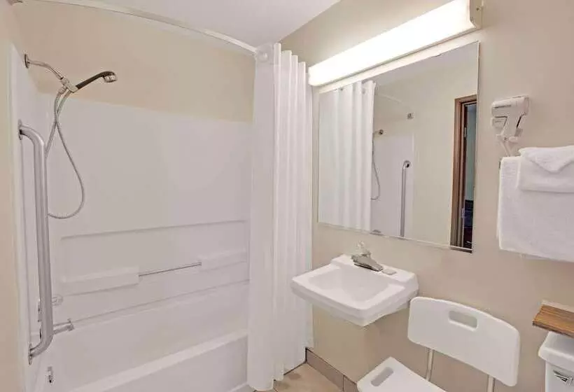 호텔 Baymont Inn & Suites Richmond