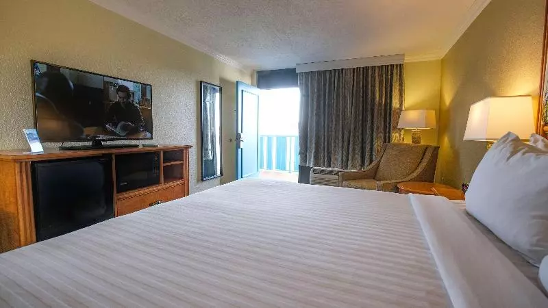 فندق Spark By Hilton Sarasota Siesta Key Gateway