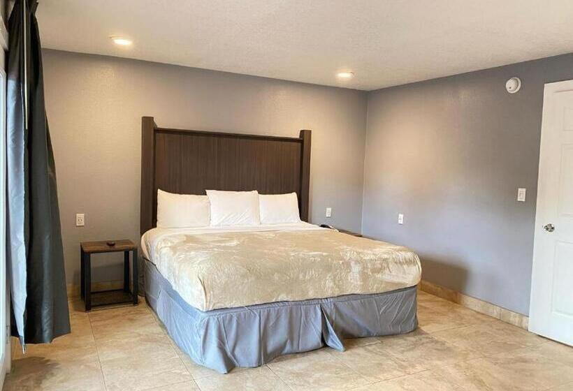 هتل Celebration Suites