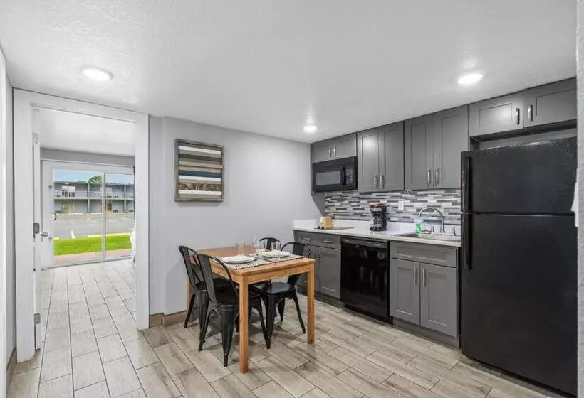 호텔 Celebration Suites