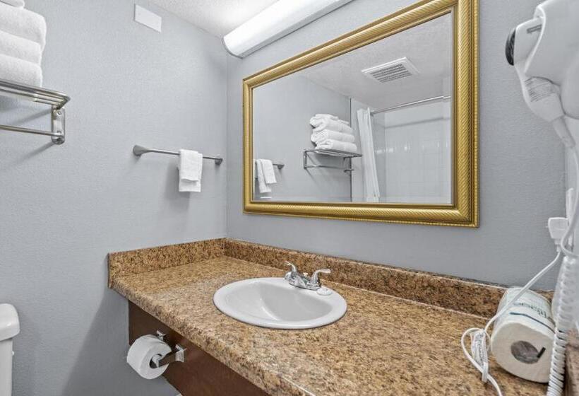 هتل Celebration Suites