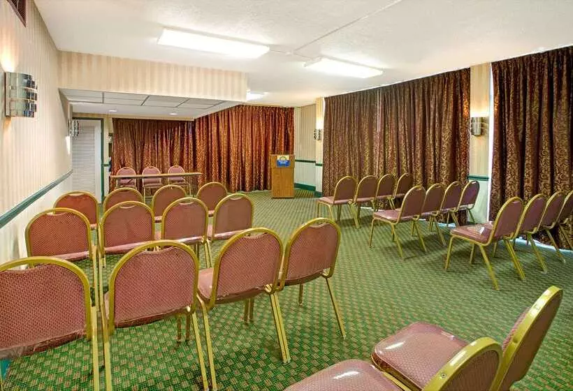 Szálloda Days Inn By Wyndham Alexandria South