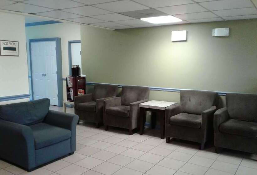 فندق Days Inn By Wyndham Alexandria South