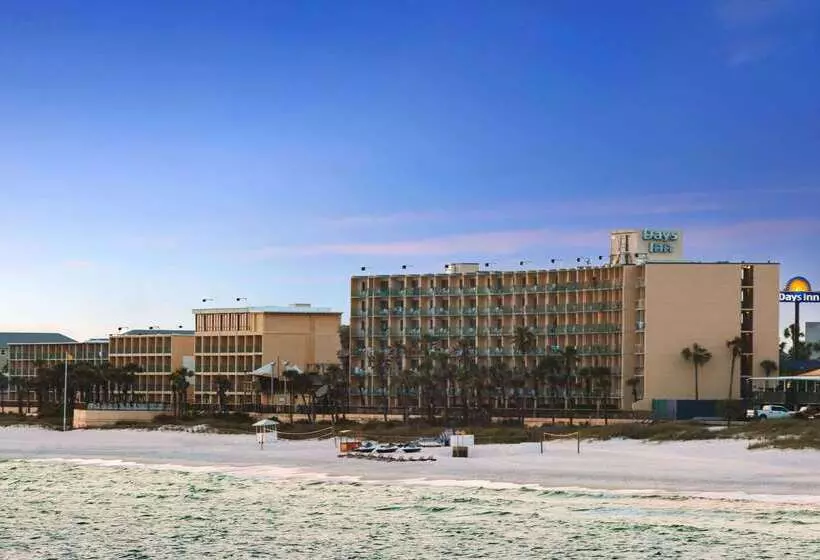 ホテル Days Inn By Wyndham Panama City Beach/ocean Front