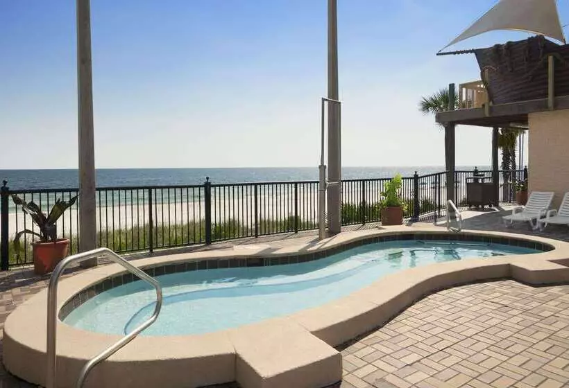 ホテル Days Inn By Wyndham Panama City Beach/ocean Front