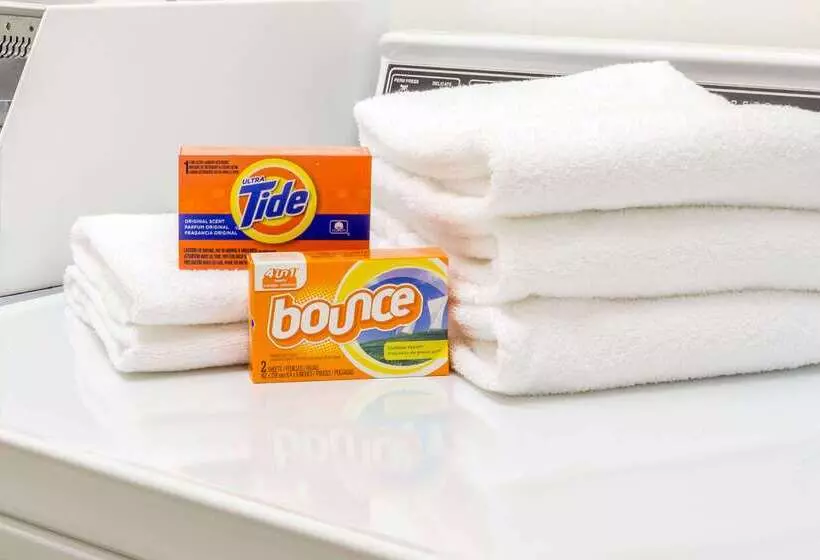 ホテル Days Inn By Wyndham Virginia Beach Town Center