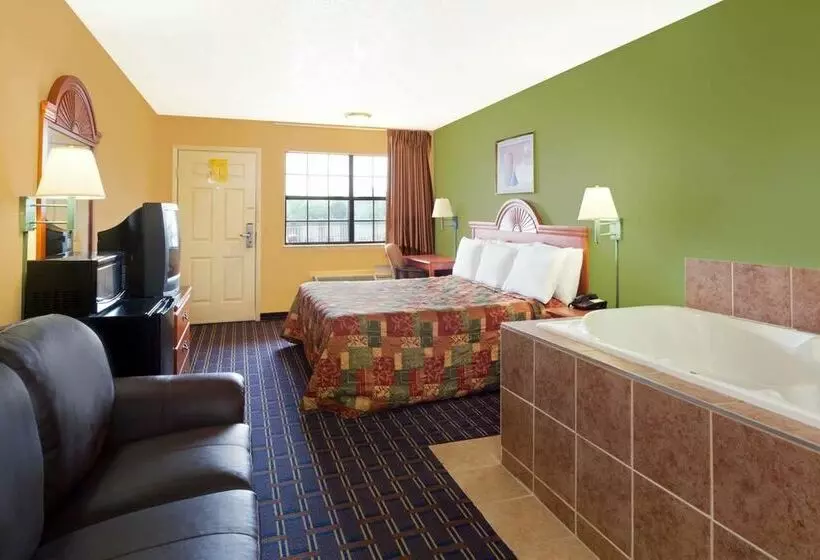 ホテル Days Inn By Wyndham Downtownnashville West Trinity Lane