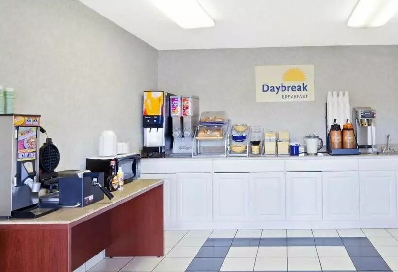 ホテル Days Inn By Wyndham Downtownnashville West Trinity Lane