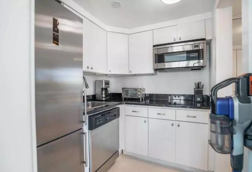 Szálloda Driftwood Resort On The Ocean