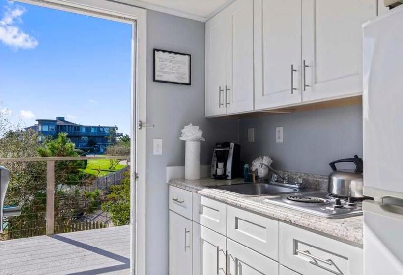 ホテル Driftwood Resort On The Ocean